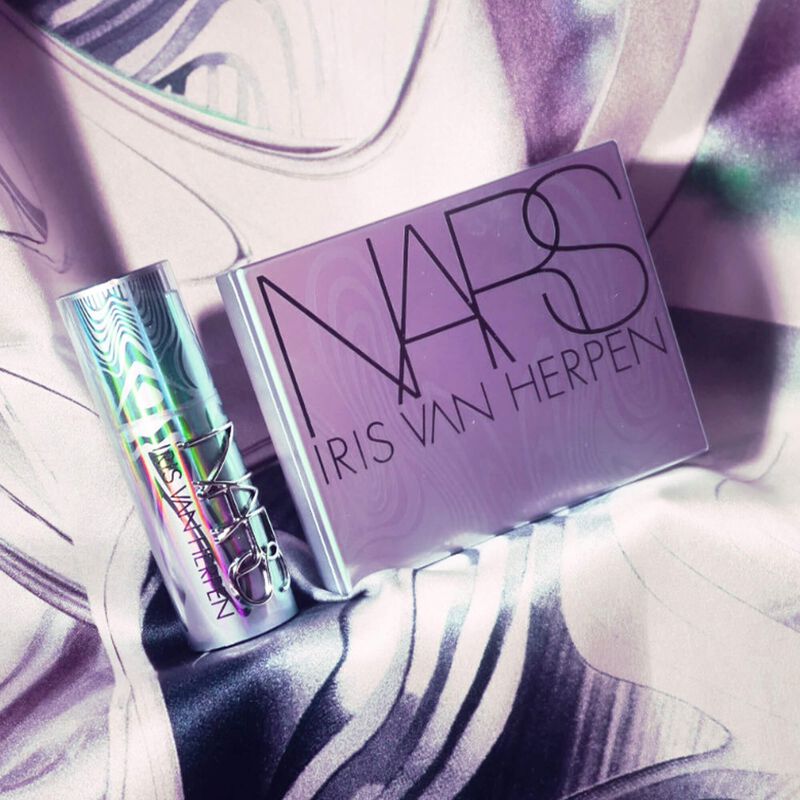 nars light reflecting  prismatic powder