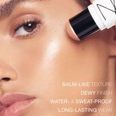 nars light reflecting  luminizing stick