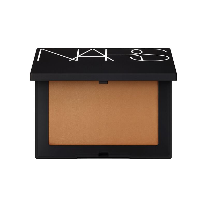 nars بودرة التثبيت المضغوطة light reflecting