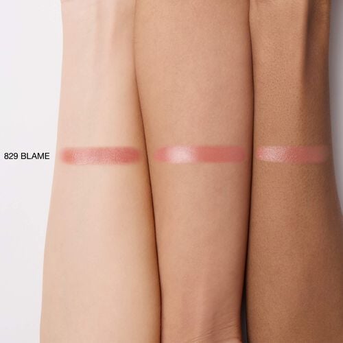 أحمر الشفاه explicit من إيريس فان هيربن nars