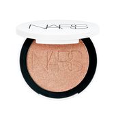 nars light reflecting  بودرة مضيئة