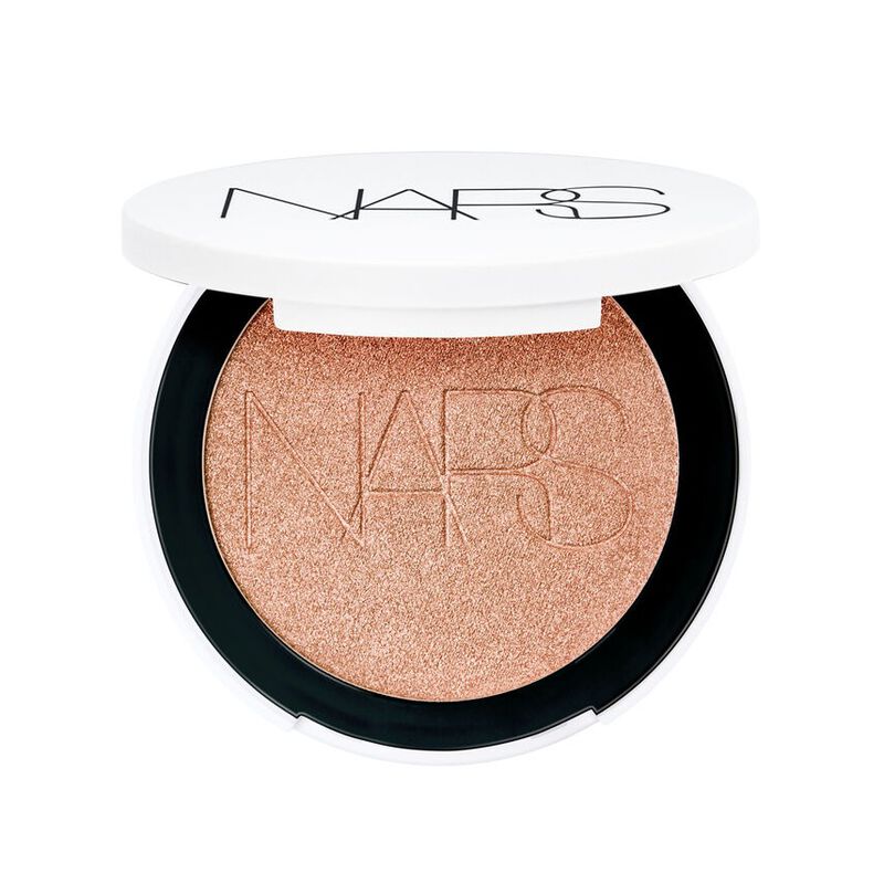 nars light reflecting  بودرة مضيئة