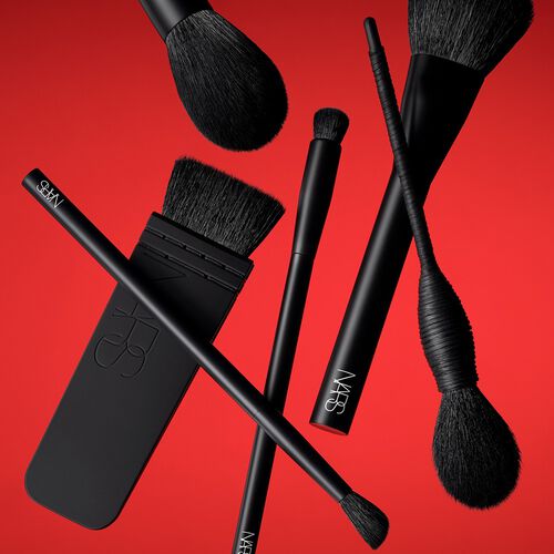 nars فرشاة صغيرة لظلال العيون 21
